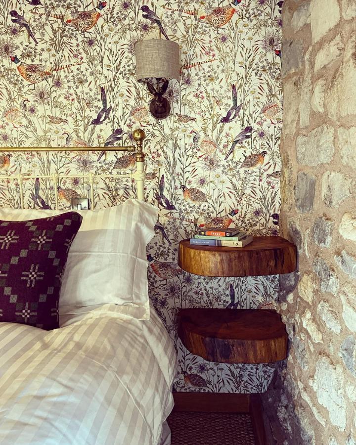The Cowshed Bed and Breakfast Llangollen Eksteriør billede