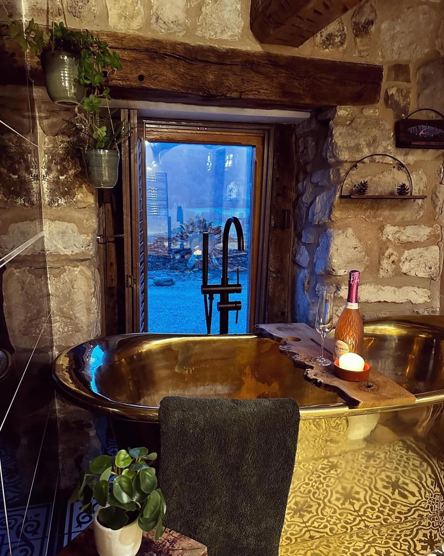 The Cowshed Bed and Breakfast Llangollen Eksteriør billede